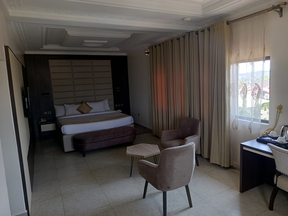 Family_3(Roban Hotel)